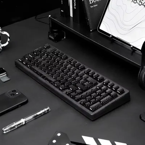 Wireless Bluetooth Magic Keyboard - Image 4